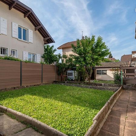 Ideally Located Furnished Townhouse With 3 Bedrooms Parking & Garden Annecy Exterior foto