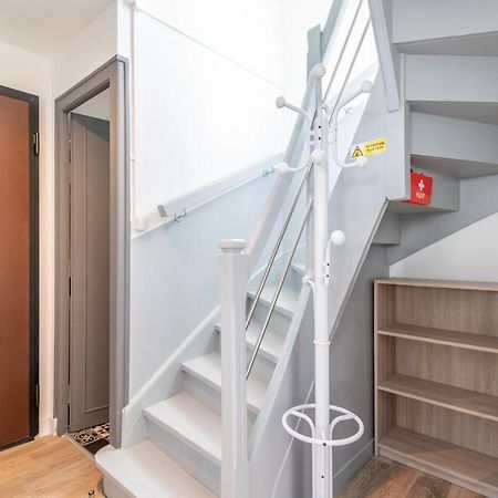 Ideally Located Furnished Townhouse With 3 Bedrooms Parking & Garden Annecy Exterior foto
