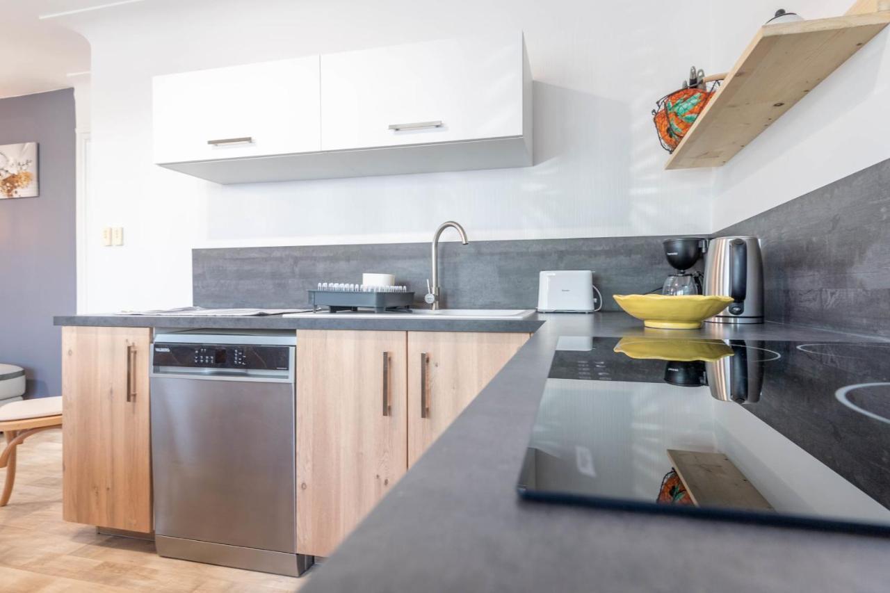 Ideally Located Furnished Townhouse With 3 Bedrooms Parking & Garden Annecy Exterior foto