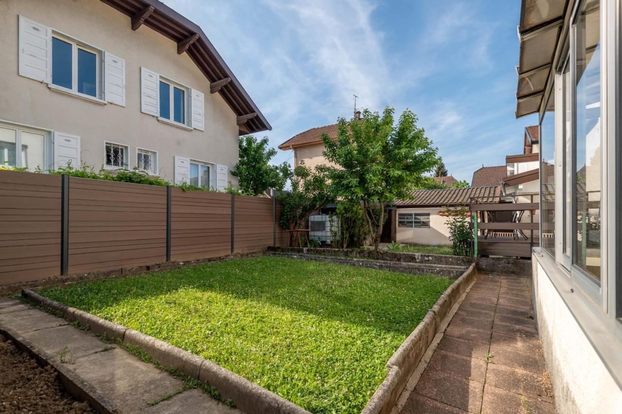 Ideally Located Furnished Townhouse With 3 Bedrooms Parking & Garden Annecy Exterior foto