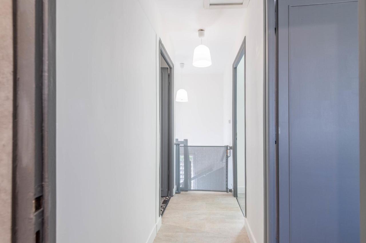 Ideally Located Furnished Townhouse With 3 Bedrooms Parking & Garden Annecy Exterior foto